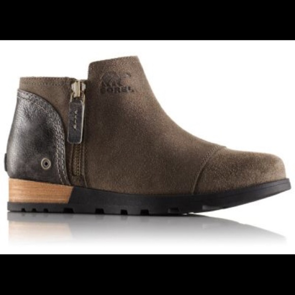 Sorel major low boots